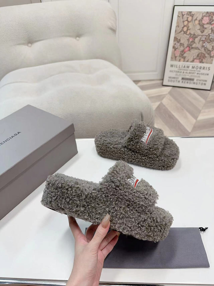 Balenciaga Furry Pool Slide – Where Luxury Meets Comfort