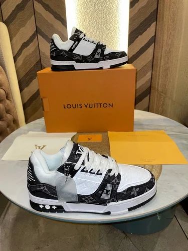 Louis Vuitton Trainer – A Bold Statement of Luxury and Urban Style