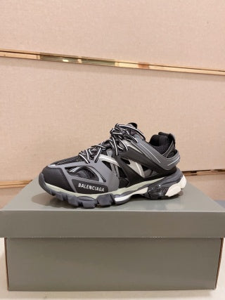 Balenciaga Track Sneakñers – Bold Design Meets High-Performance Comfort