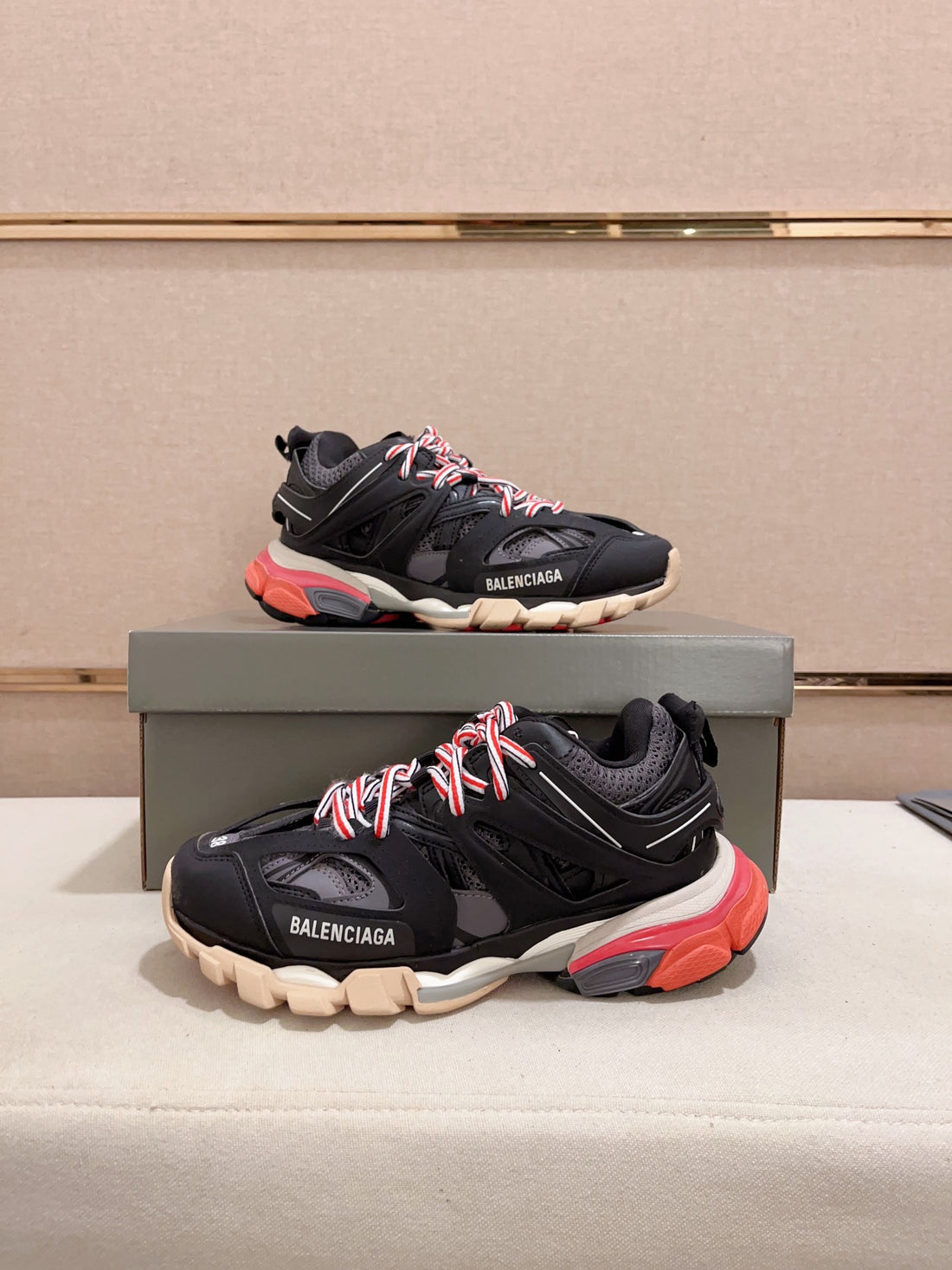 Balenciaga Track Sneakñers – Bold Design Meets High-Performance Comfort