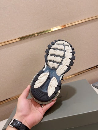 Balenciaga Track Sneakñers – Bold Design Meets High-Performance Comfort
