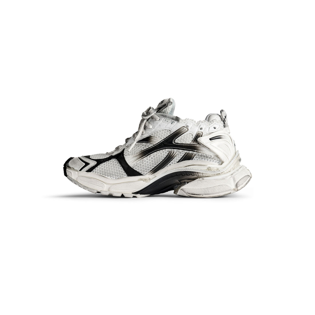 Balenciaga Runner – Where High Fashion Meets Retro Athleticism