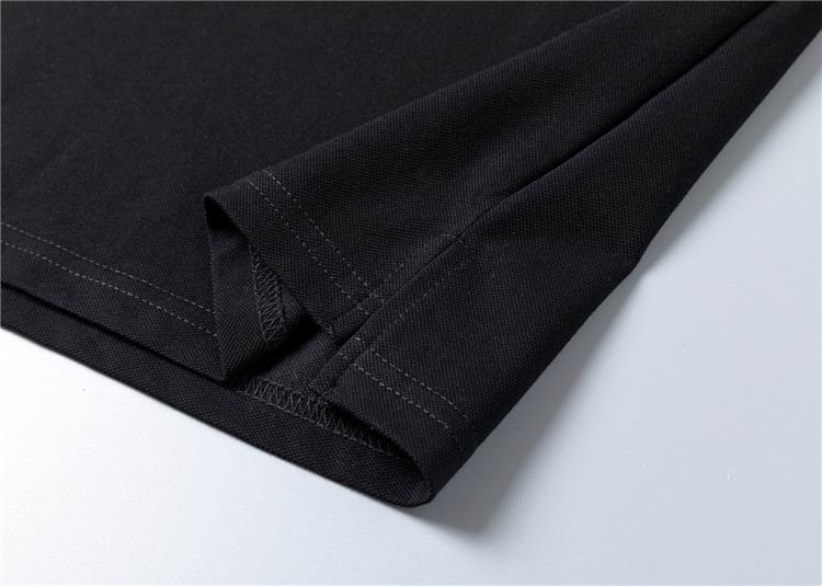 Gucci T-Shirt – Style, Comfort & Elegance in Every Detail