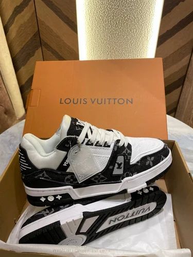 Louis Vuitton Trainer – A Bold Statement of Luxury and Urban Style