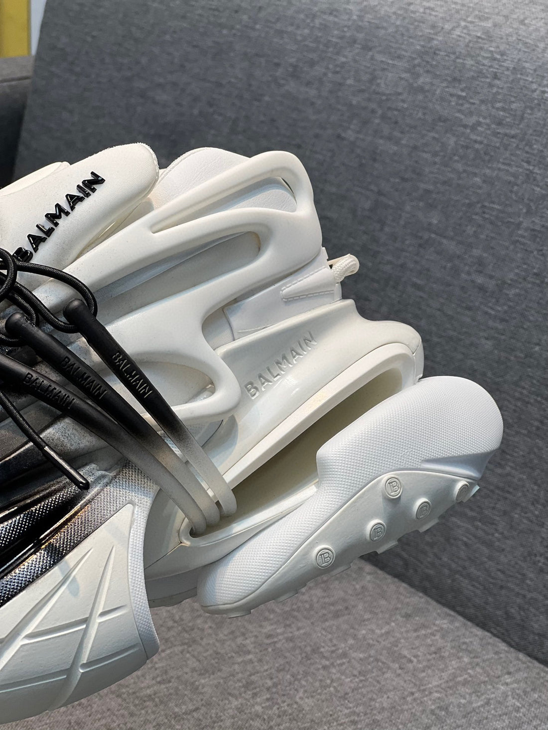Discover the Bold Luxury of the Balmain Unicorn – A Perfect Fusion of Innovation, Elegance, and Futuristic Design